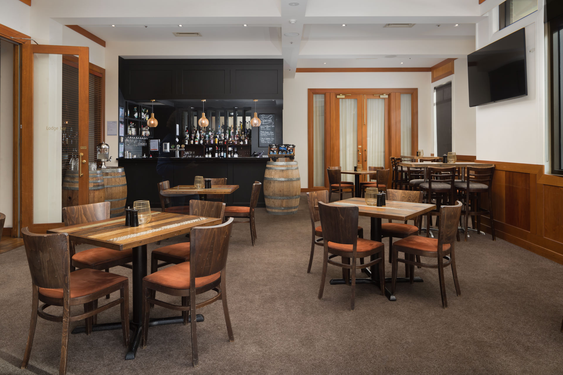 Lodge Bar Yarra Valley